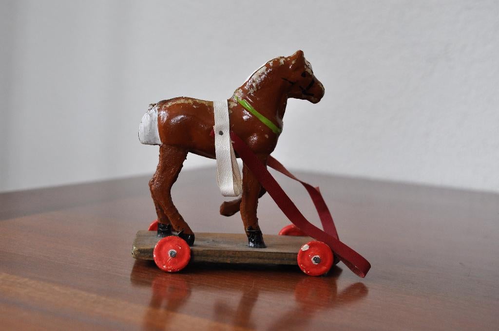 Antiek Trekpaardje Paardje Pop Papier Mache 10 cm, Ophalen of Verzenden