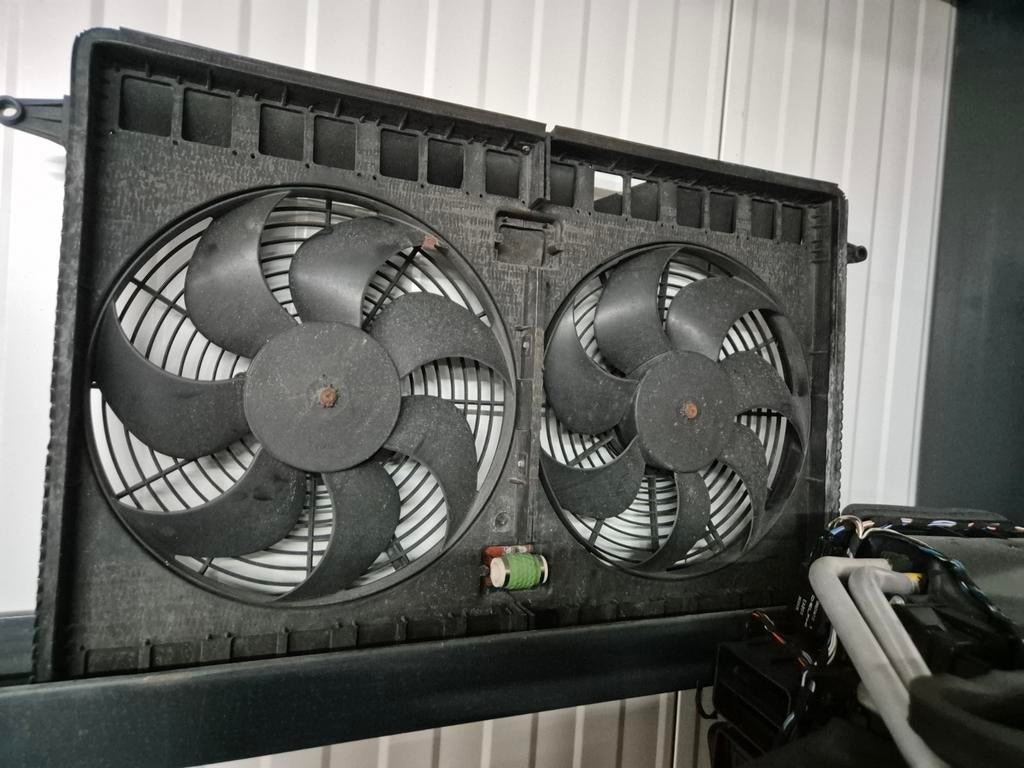 Maserati Quattroporte Radiateur Ventilator 2004-2012, Auto-onderdelen, Motor en Toebehoren, Maserati, Ophalen of Verzenden, Viale Ciro Menotti 322, 41121 Modena, Italy