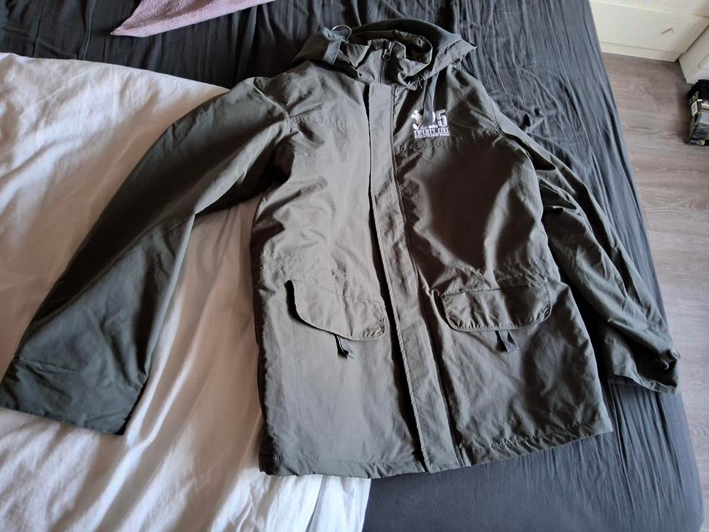 Warme winterjas, Disney, Maat 42/44 (L), Nieuw, Ophalen of Verzenden