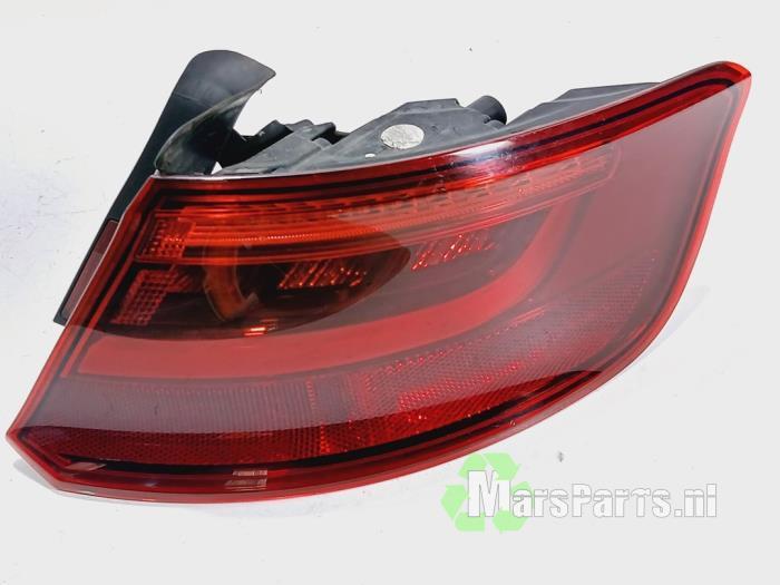 Achterlicht rechts van een Audi A3