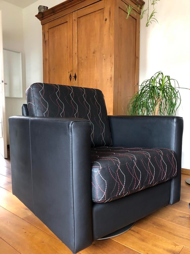 Skalma draaifauteuil in perfecte staat, Ophalen, Zo goed als nieuw, Leer, 75 tot 100 cm