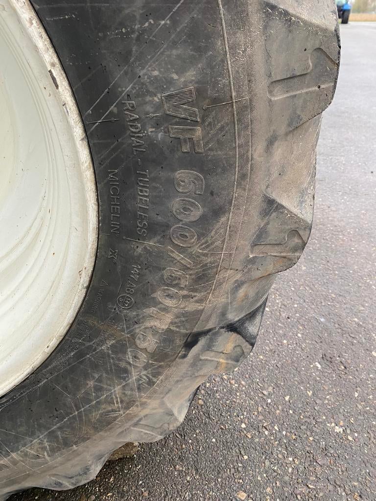 Banden 800/70r38 23x42 velg 900/60r38 velgen dubbelucht, Zakelijke goederen, Ophalen