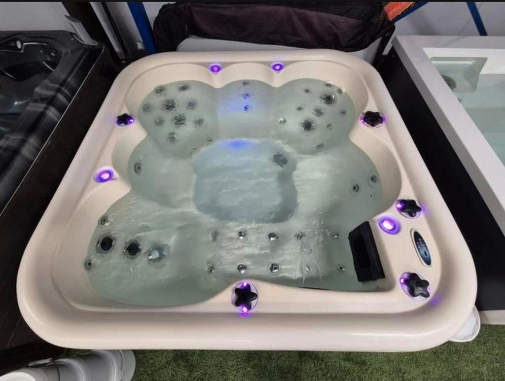 ‼️AANBIEDING voor 2500‼️ balboa jacuzzi 6 persoons, Tuin en Terras, Bubbelbaden en Hottubs, Ophalen of Verzenden, Nieuw, Filter