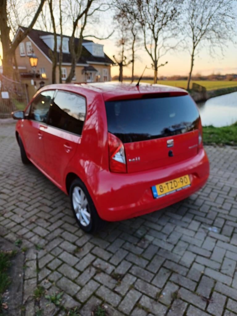 Seat Mii 1.0 44KW 2014 Rood, Auto's, Seat, Particulier, Mii, ABS, Airbags, Airconditioning, Bluetooth, Boordcomputer, Centrale vergrendeling