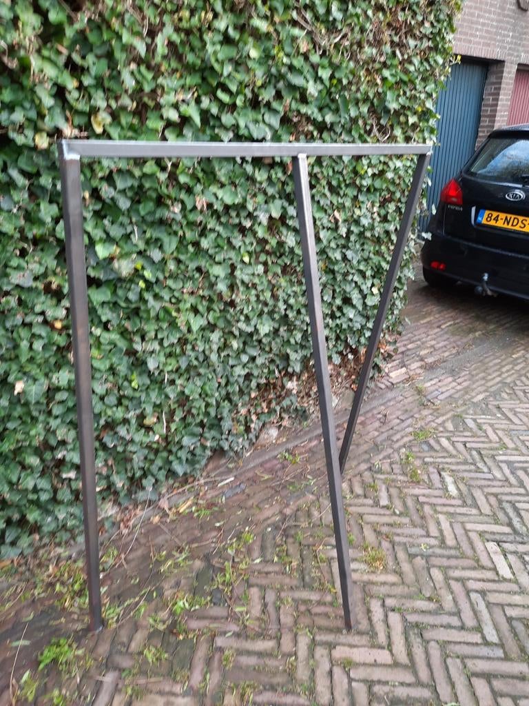 hay loopstand kledingrek wardrope loop stand, Huis en Inrichting, Woonaccessoires | Kapstokken, Ophalen of Verzenden, Metaal, Wandkapstok