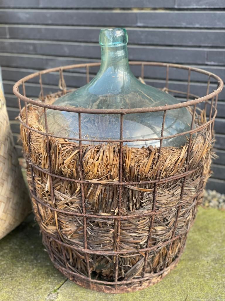 Wijnfles wijn fles gistfles bottelfles draadmand draad mand, Antiek en Kunst, Ophalen