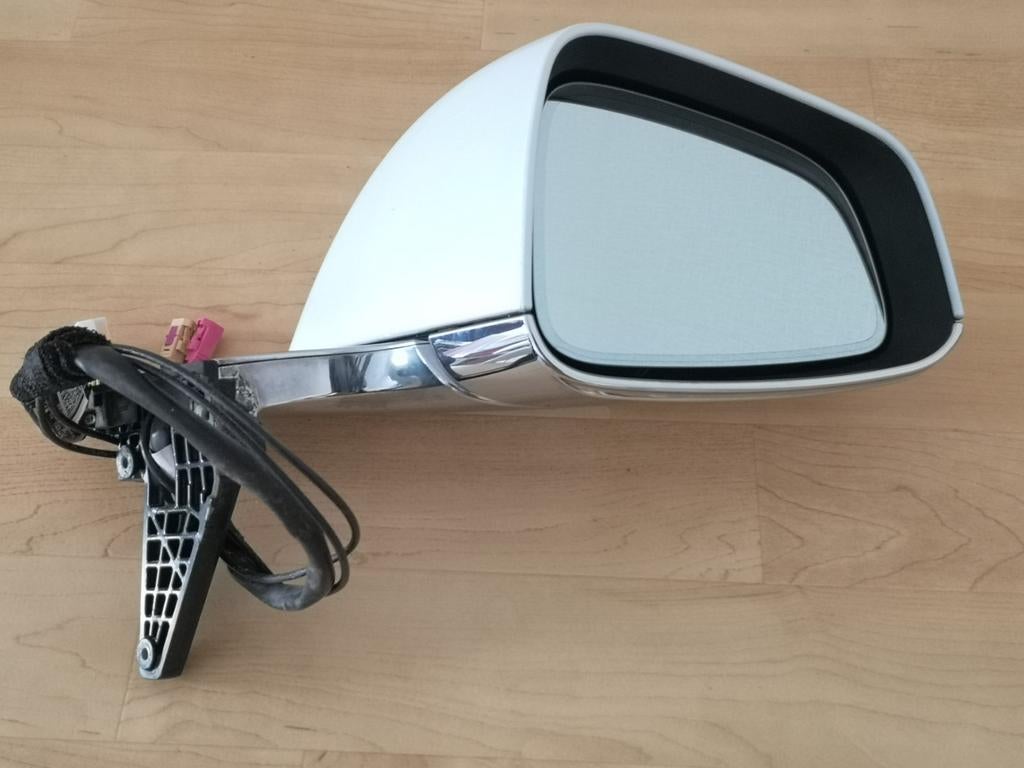 Tesla model X spiegel R, Ophalen