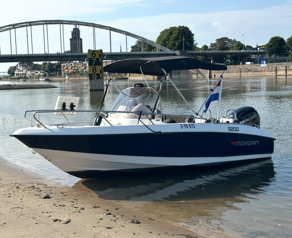 Morgan 5200, 100pk Mercury, stuurbekrachtiging, Riba trailer, Watersport en Boten, Ophalen, 70 tot 120 pk, Zo goed als nieuw, 3 tot 6 meter