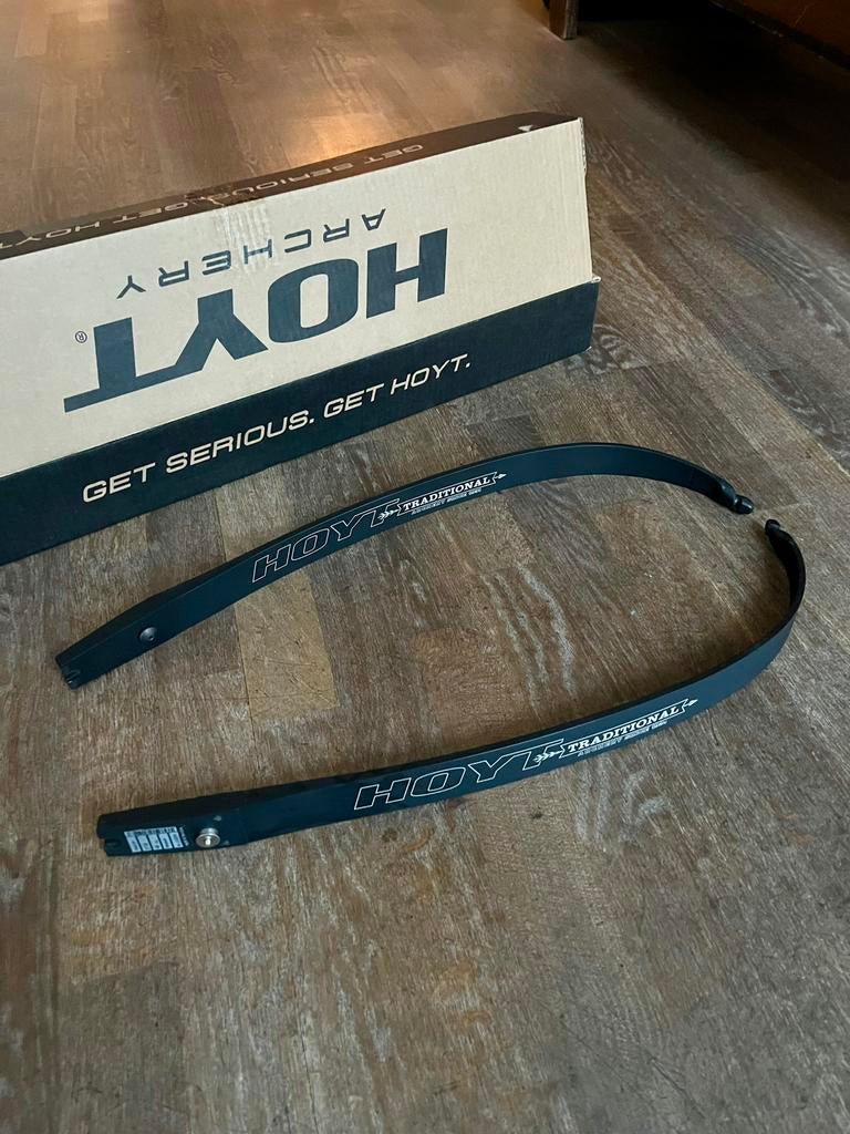 Hoyt Satori #45 medium latten, Sport en Fitness, Handboogschieten, Ophalen of Verzenden, Zo goed als nieuw, Recurveboog