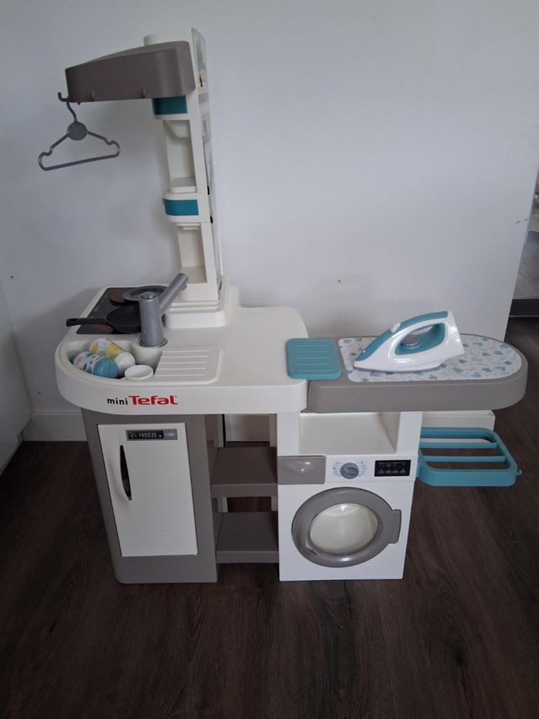 Smoby Mini Tefal speelkeuken met strijkplank en wasmachine, Ophalen, Zo goed als nieuw, Jongen of Meisje
