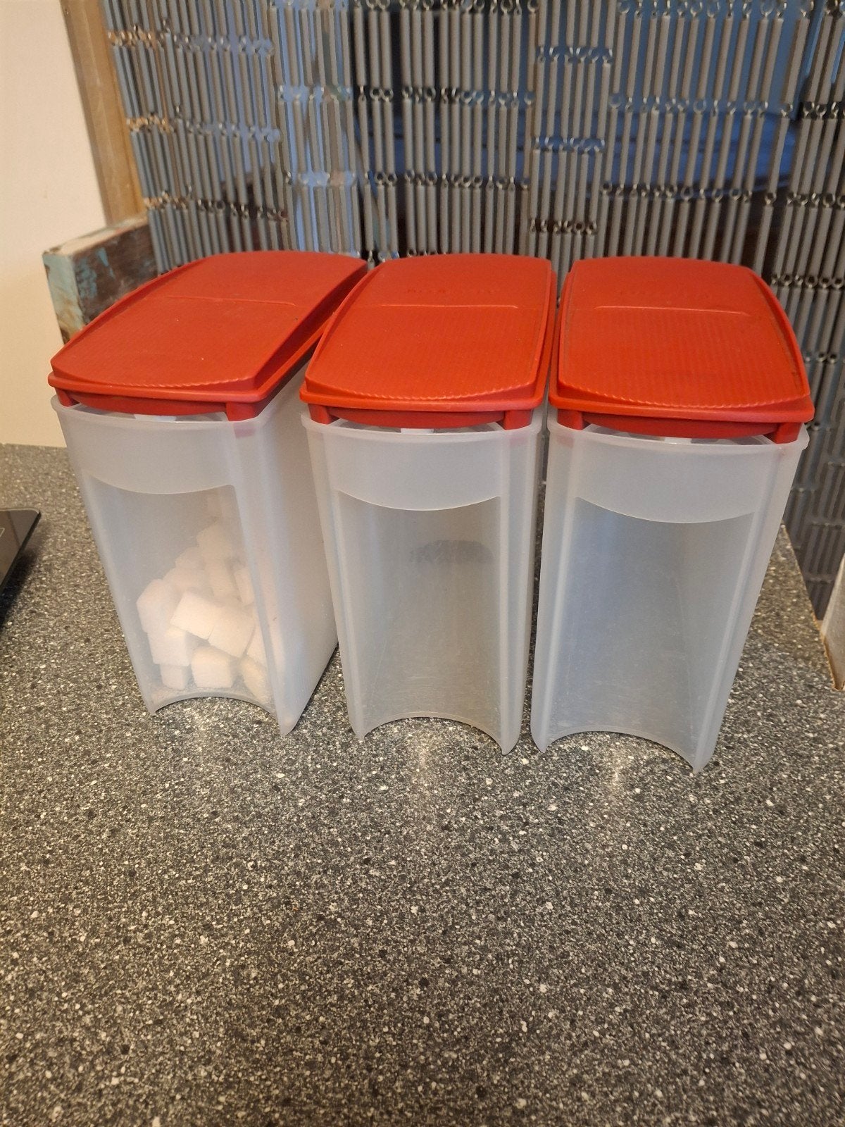 Tupperware voorraadbus met schepje - rood/transparant, Ophalen, Gebruikt, Rood, Bus of Trommel