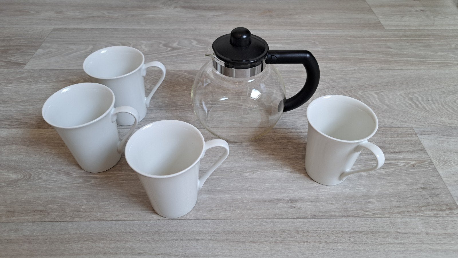 Glazen theepot met 4 thee bekers, Glas of Glazen, Nieuw, Ophalen of Verzenden, Glas