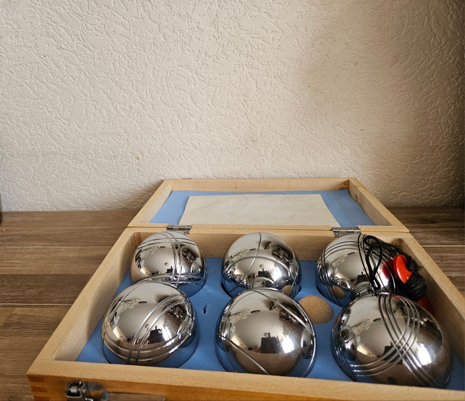 Boulo, Ophalen, Bal