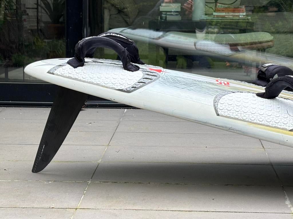 Tabou Manta 98 liter slalomplank, Watersport en Boten, Gebruikt, Minder dan 250 cm, Ophalen of Verzenden, Met vin(nen)