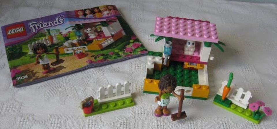 Lego friends adrea's konijnenhok - 3938 ., Ophalen of Verzenden, Zo goed als nieuw