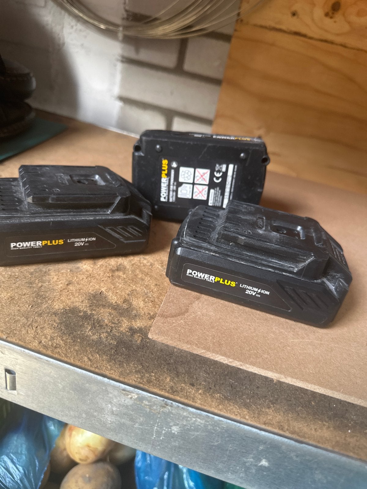 Powerplus 20V Lithium-Ion Accu's (3 stuks), Ophalen of Verzenden, Gebruikt