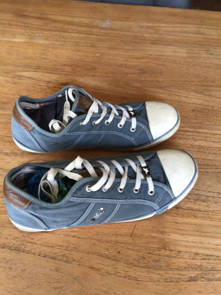 Schoenen, Blauw, Ophalen of Verzenden, Sneakers of Gympen, Mustang