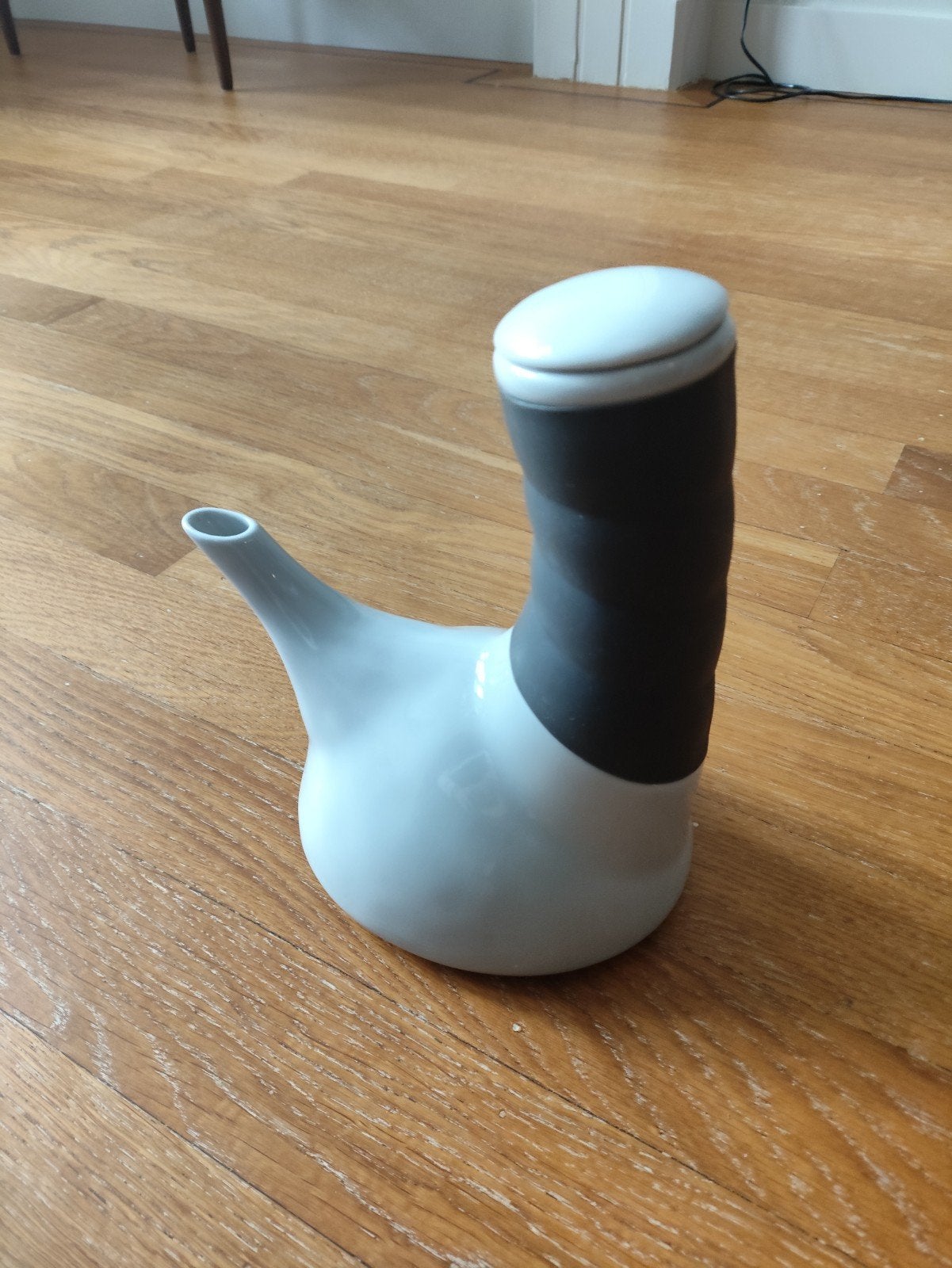 DESIGN TEAPOT BY NICOLAI CARELS, Ophalen