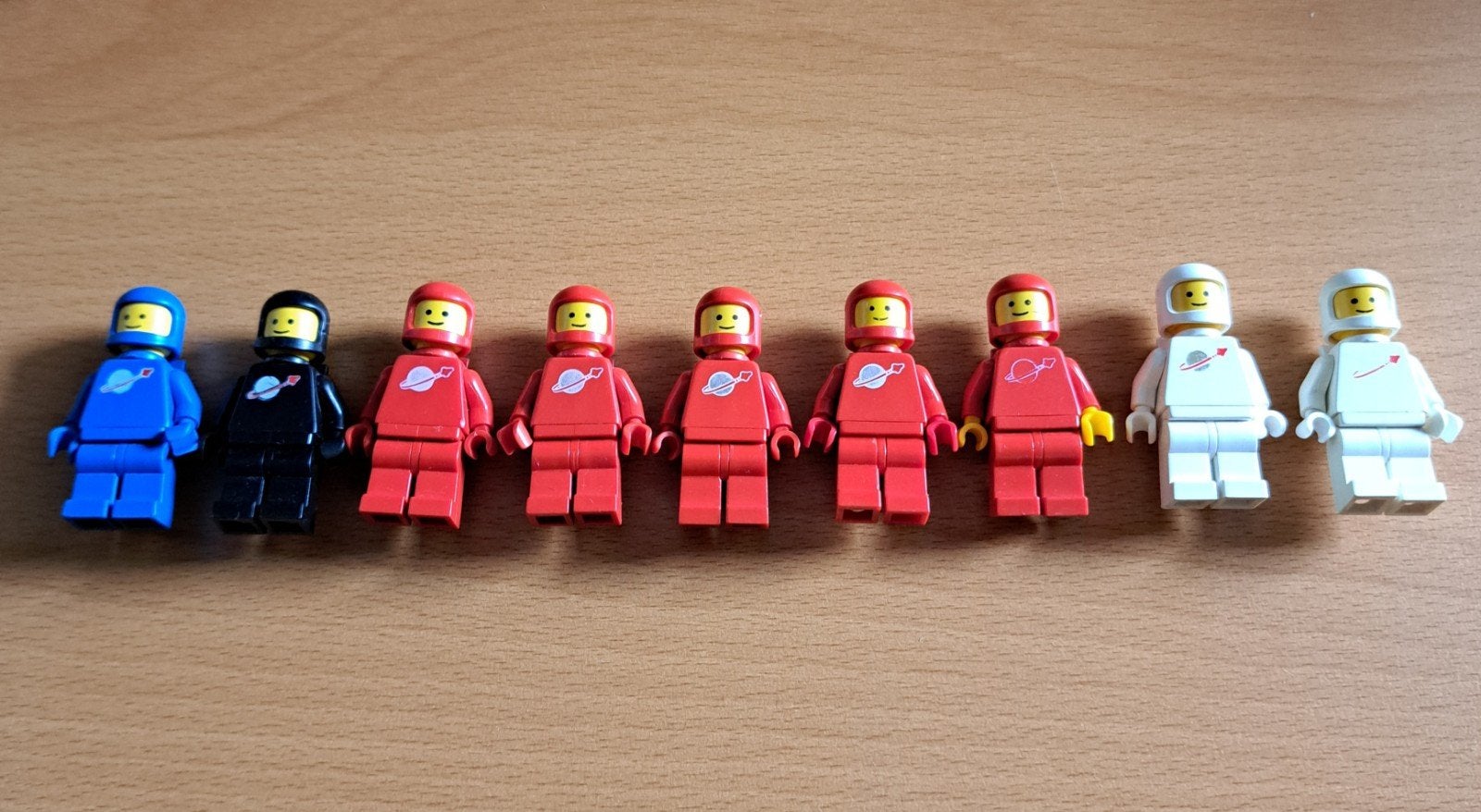 9x Vintage Lego Classic Space Astronauten Minifiguren, Gebruikt, Lego, Ophalen of Verzenden, Space