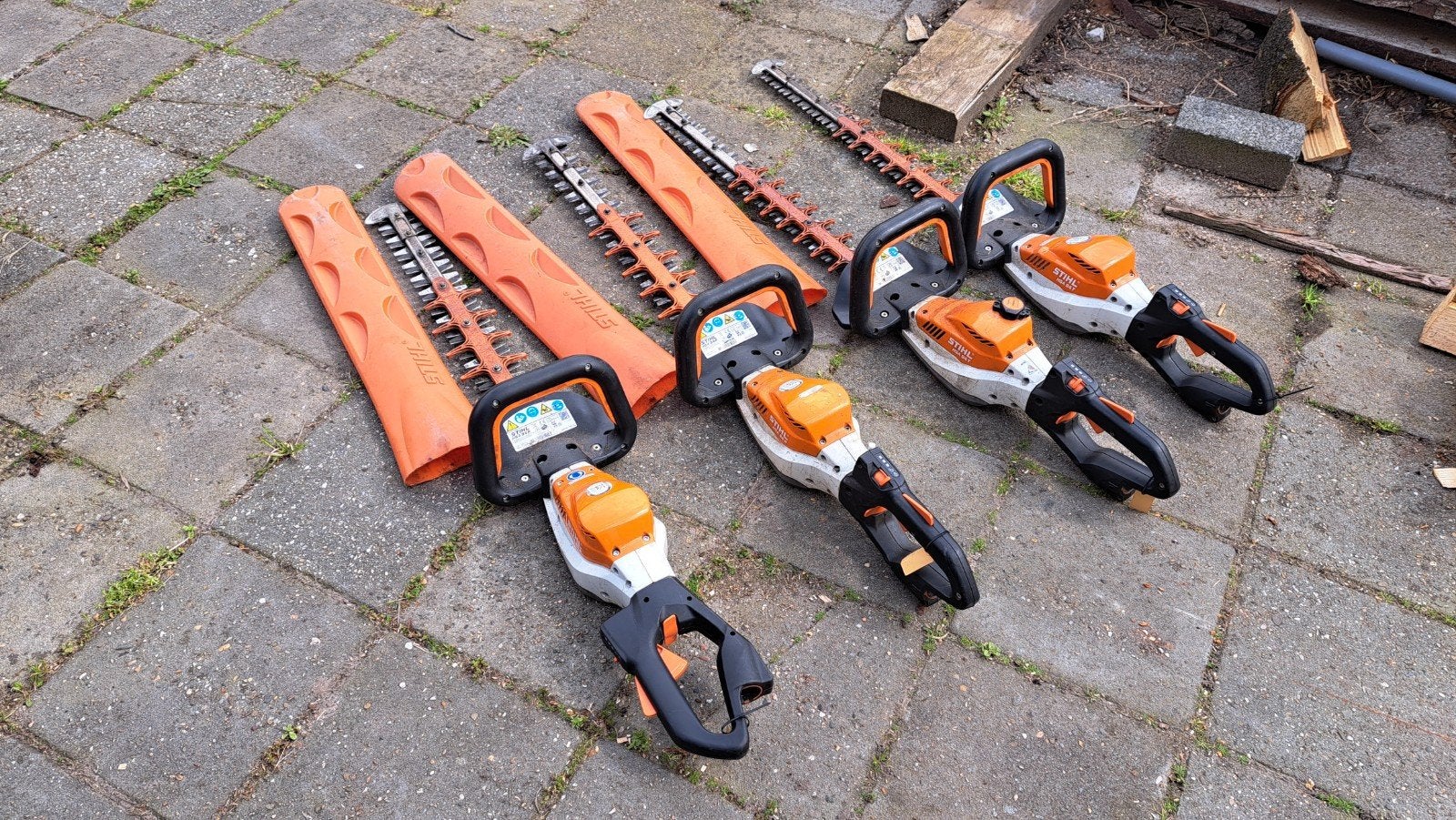 Stihl HSA 94 T en R Heggenschaar  4 stuks zo uit het werk, Ophalen, Stihl, Gebruikt, Accu