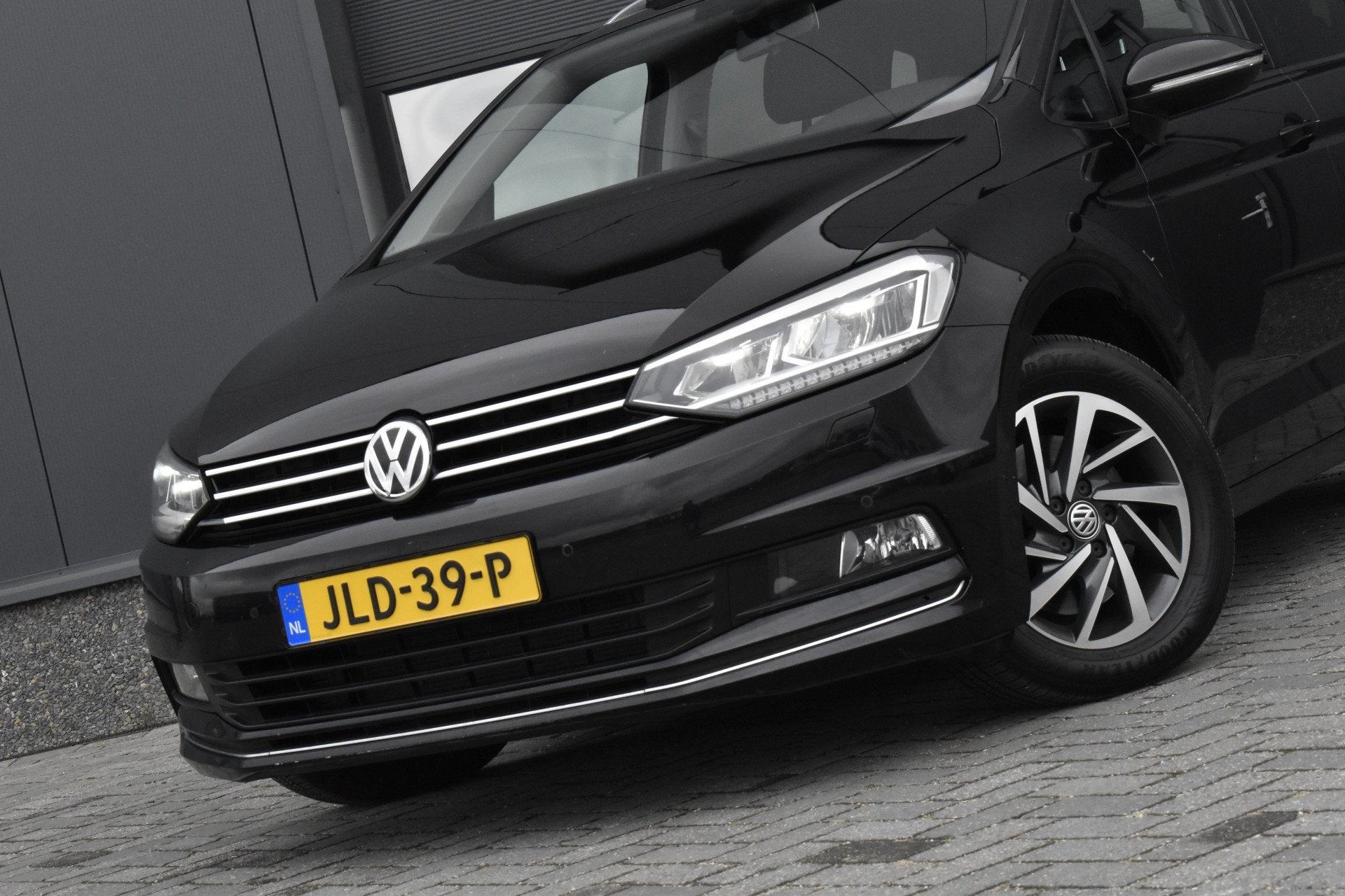 Volkswagen Touran 1.4 TSI Highline Sound 7p Pano - Trekhaak, Stof, Gebruikt, 4 cilinders, 150 pk