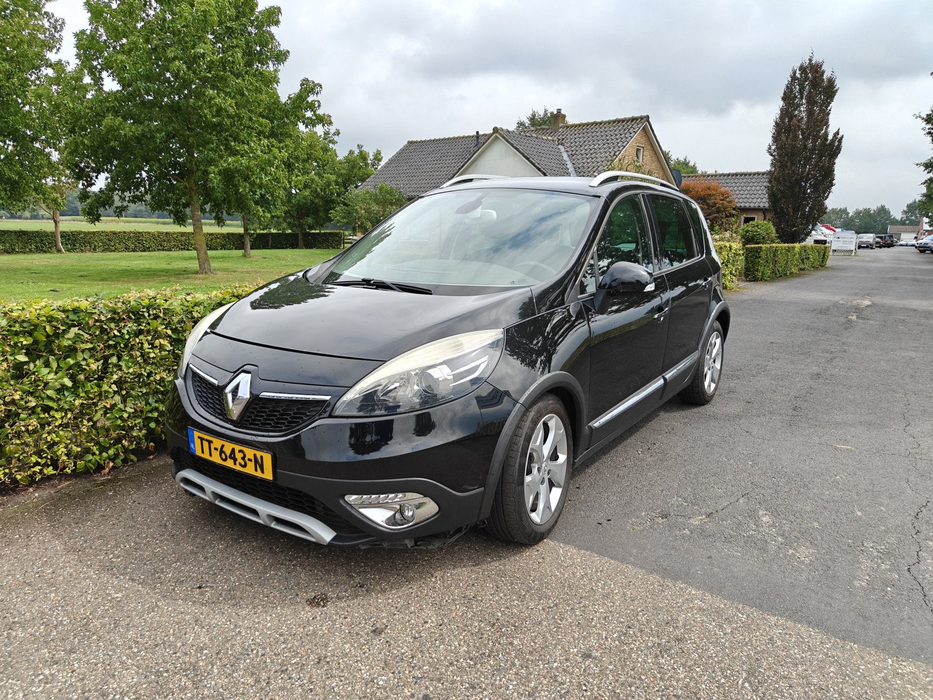 Renault Scénic Xmod 1.2 TCe Bose CLIMA/NAVI BJ 2014, Auto diversen, Schadeauto's, Wijheseweg 65
8107PJ  BROEKLAND OV, NL, Renault