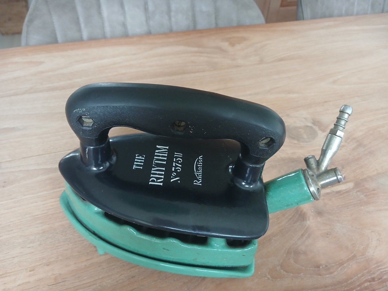 vintage strijkijzer 15 euro, Ophalen of Verzenden, Minder dan 600 watt, Vlakschuurmachine