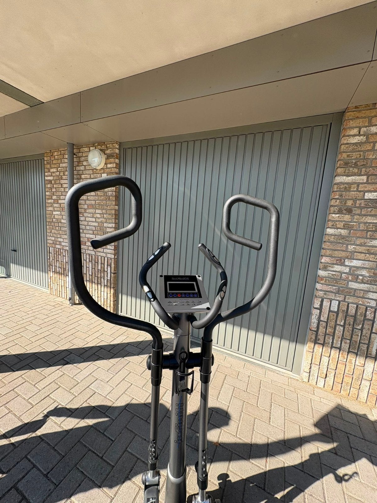 Infiniti Magnatec Elliptical Crosstrainer VG50, Ophalen, Benen, Zo goed als nieuw, Crosstrainer