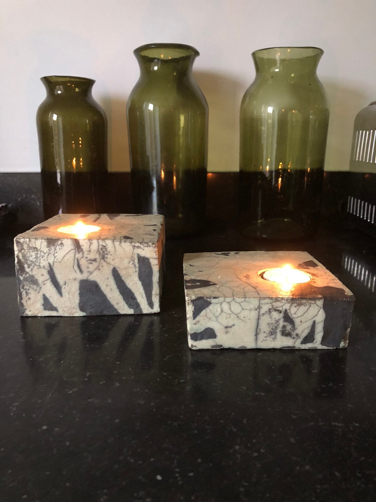 2 nieuwe Raku gebakken kandelaars/waxinelichtjes, Verzenden, Zo goed als nieuw, Kandelaar