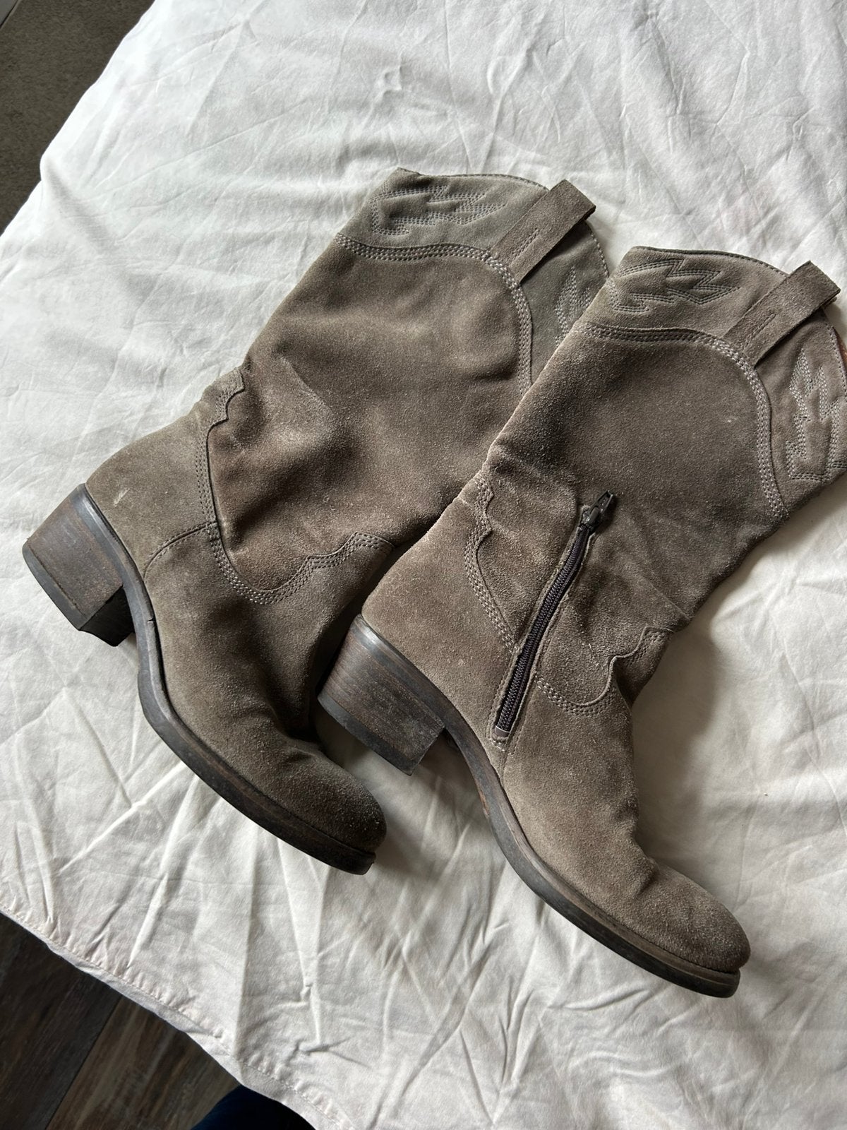 Via Vai comboy western laarzen suede mt 37, Hoge laarzen, Beige, Ophalen of Verzenden, Zo goed als nieuw