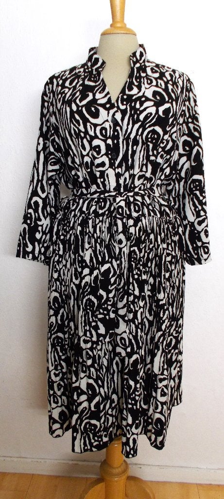 Mooie zwart/witte print jurk van Paprika! 44, Overige kleuren, Verzenden, Maat 42/44 (L), Zo goed als nieuw