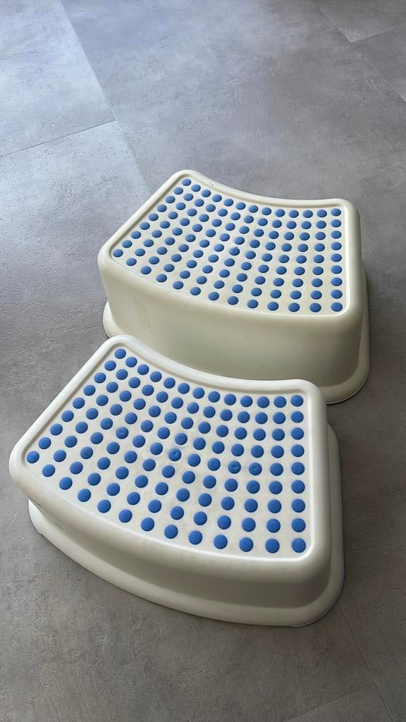 2x kinder krukken van Ikea, Kinderen en Baby's, Kinderkamer | Tafels en Stoelen, Ophalen, Gebruikt, Stoel(en)