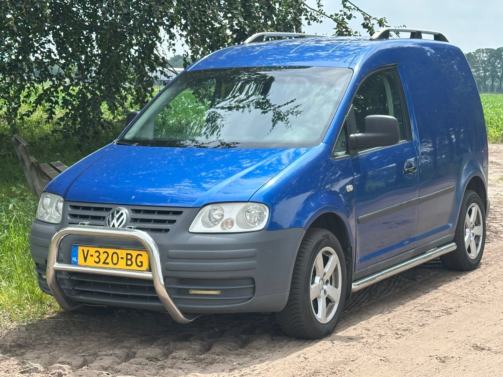 Robuuste VW Caddy 1.6 BENZINE grijs kenteken, Voorwielaandrijving, Stof, Zwart, Handgeschakeld
