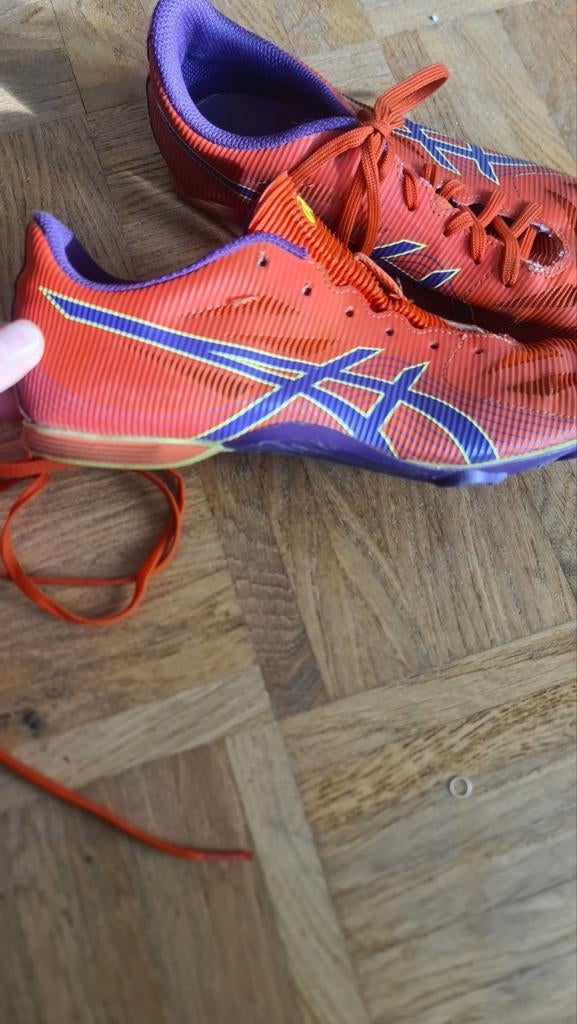 Asics Spikes - Maat 41.5 - Goed voor de liefhebber, Ophalen of Verzenden