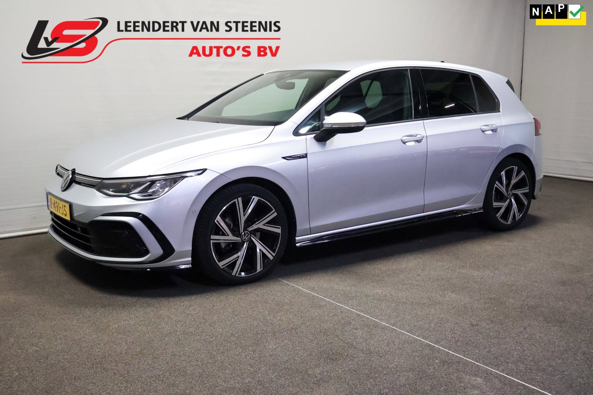 Volkswagen Golf 1.5 eTSI R-Line, 4 cilinders, 150 pk, Origineel Nederlands, Bedrijf