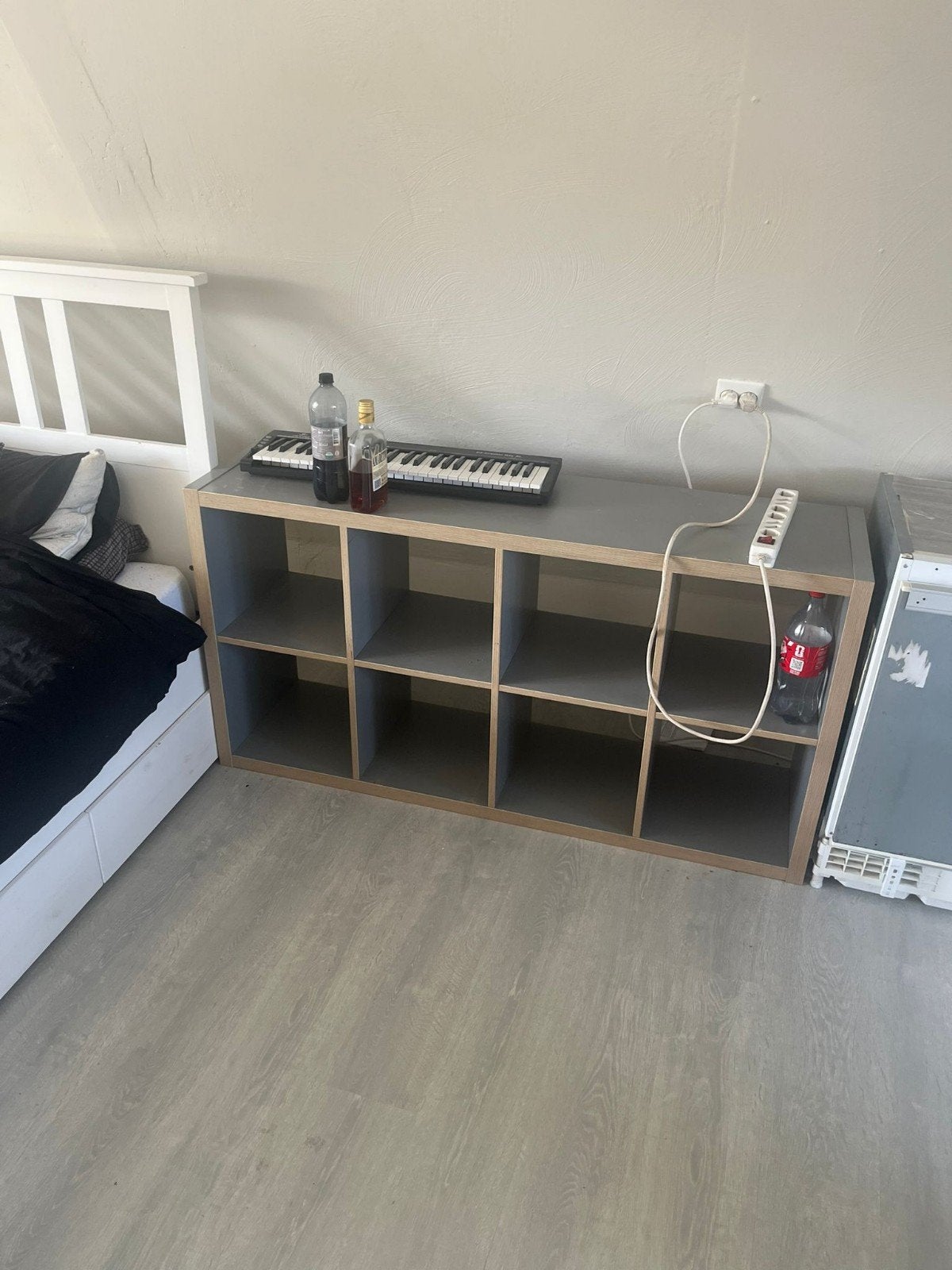 IKEA kast met 4 bakken (2x zwart, 2x wit), Ophalen, Gebruikt