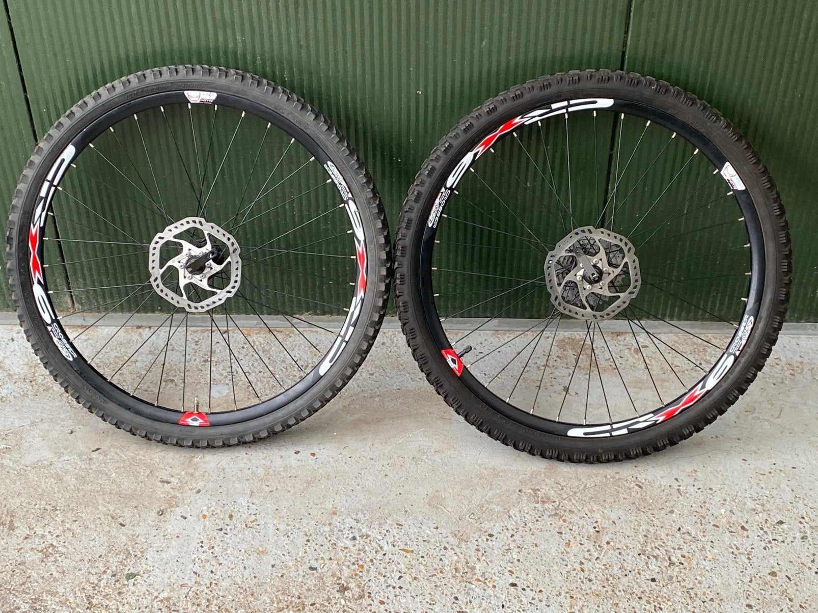 Mountainbike wielset met schijfremmen., Fietsen en Brommers, Ophalen, Gebruikt, Mountainbike, Wiel