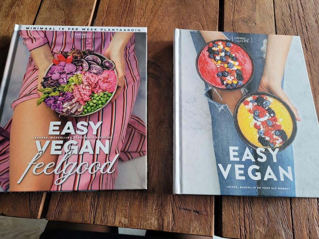 EasyJet vegan kookboeken, Ophalen of Verzenden, Zo goed als nieuw, Hoofdgerechten