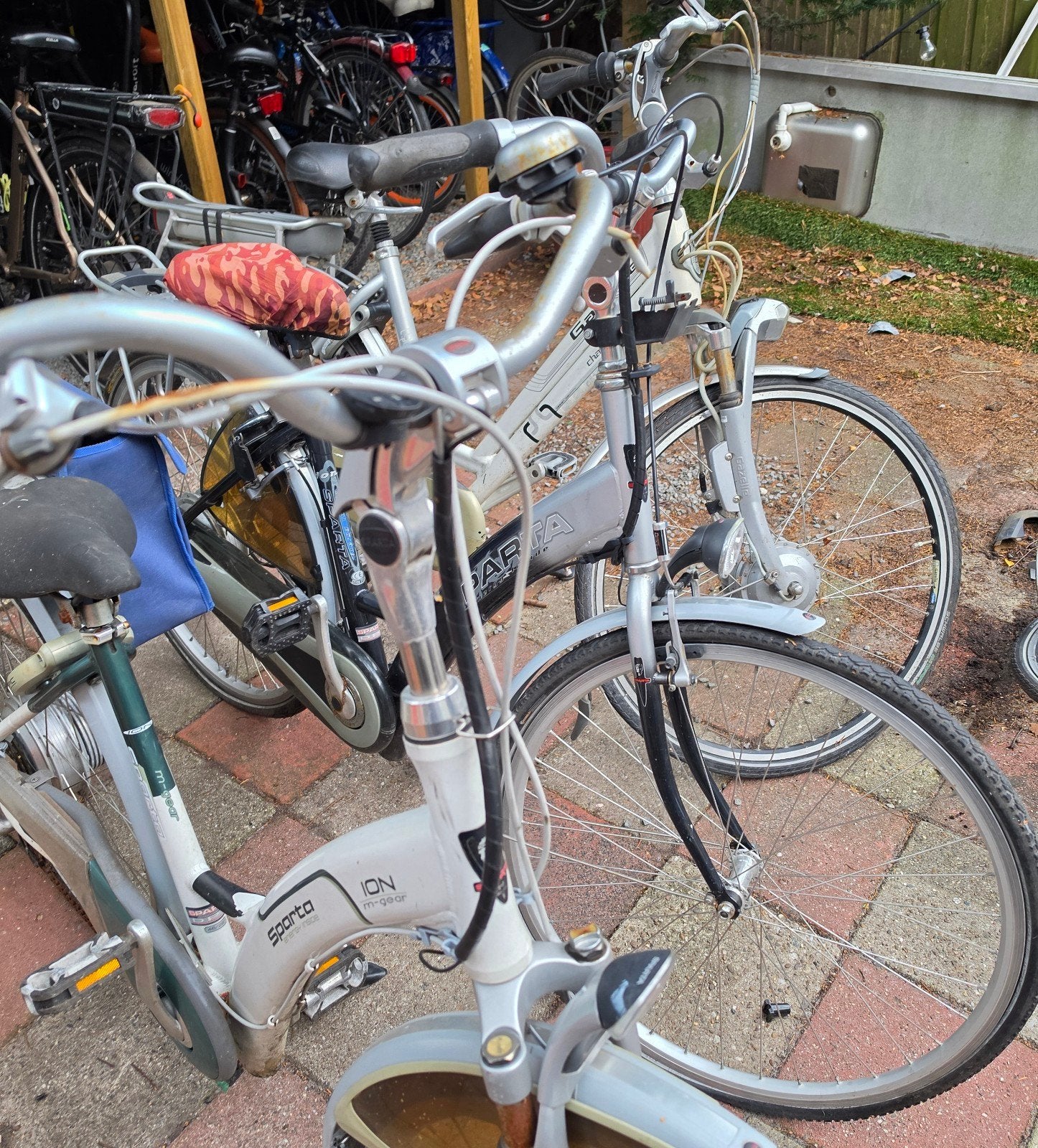 3 fietsen met kleine reparaties nodig, Fietsen en Brommers, Ophalen, Gebruikt, Sparta