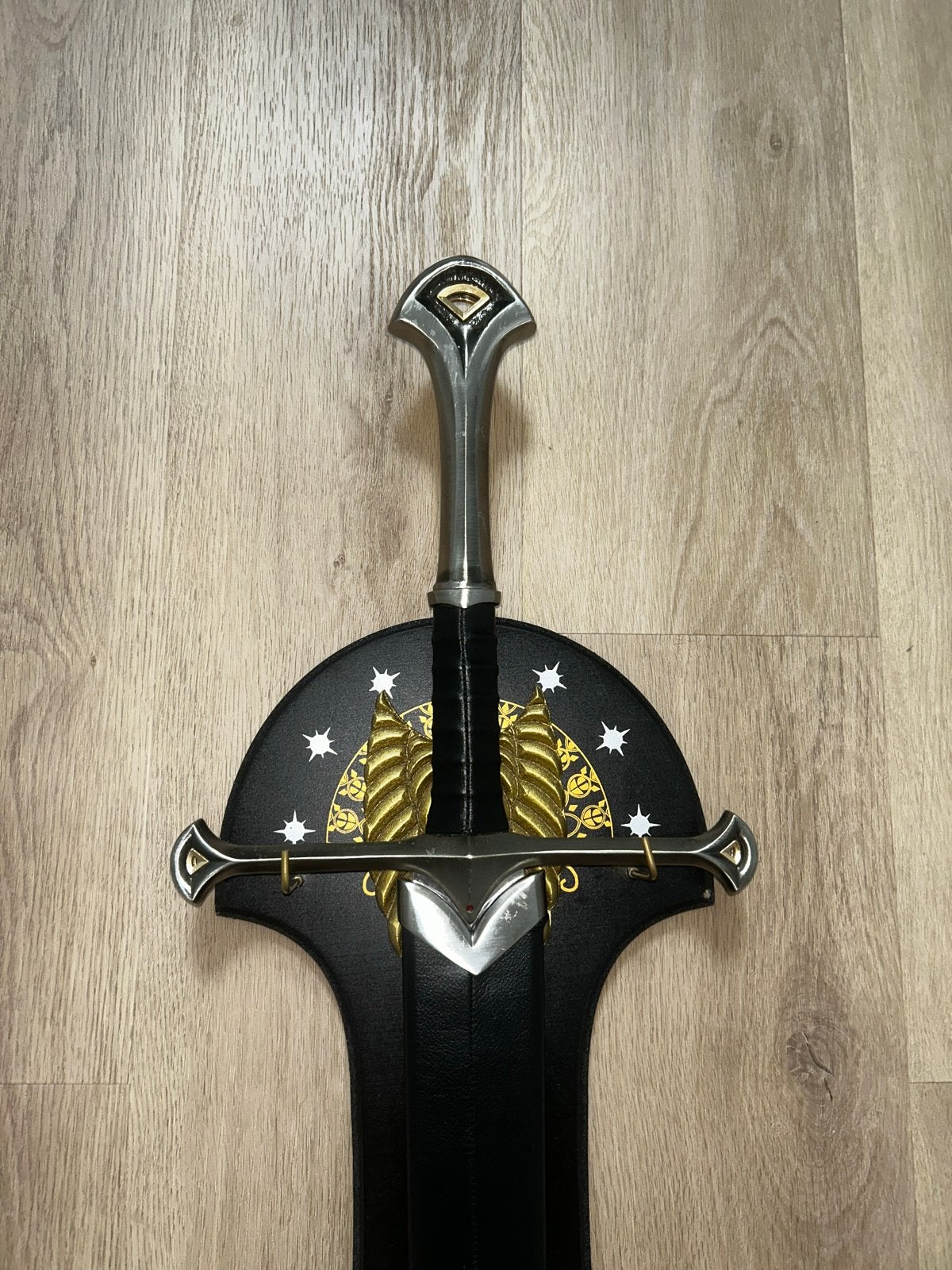 Lord of the Rings Anduril zwaard met wandhouder, Ophalen, Zo goed als nieuw
