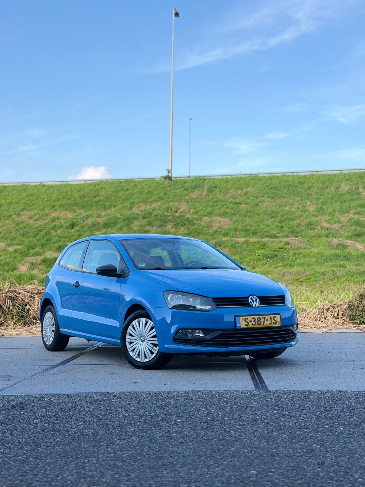 Volkswagen Polo 1.0 MPI 44KW 2015 Blauw, Auto's, Voorwielaandrijving, 40 €/maand, Particulier, 3 cilinders
