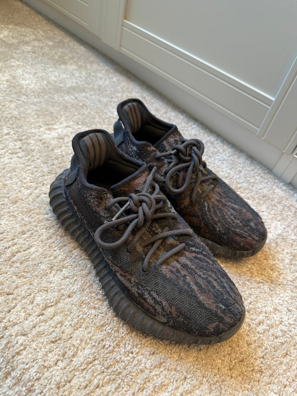 Yeezy 350 adidas schoenen maat 38, Ophalen of Verzenden, Zo goed als nieuw, Zwart
