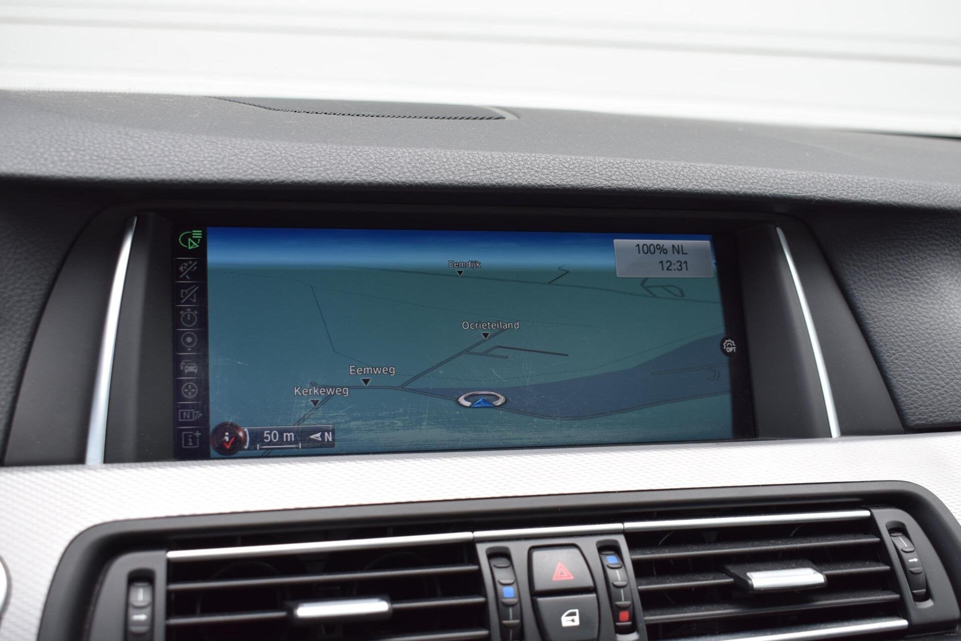 Foto 17 van BMW 5-serie Touring 520i High Executive | Pano | Trekhaak |