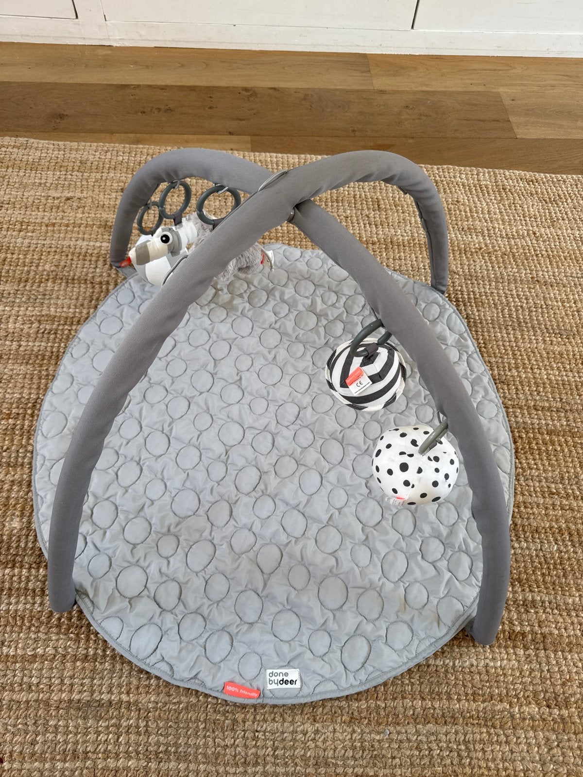 Done by Deer Babygym Speelkleed Grijs, Kinderen en Baby's, Speelgoed | Babyspeelgoed, Ophalen, Zo goed als nieuw, Speelkleed