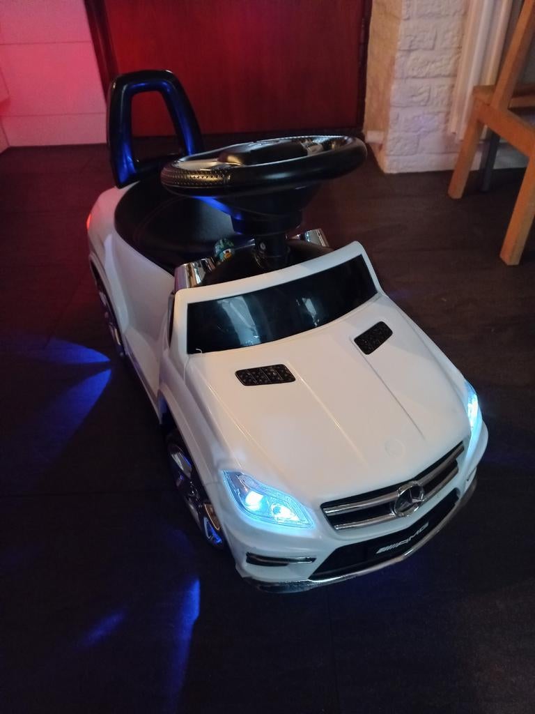 Mercedes-Benz GL63 AMG loopauto met verlichting & mp3-speler, Ophalen, Zo goed als nieuw