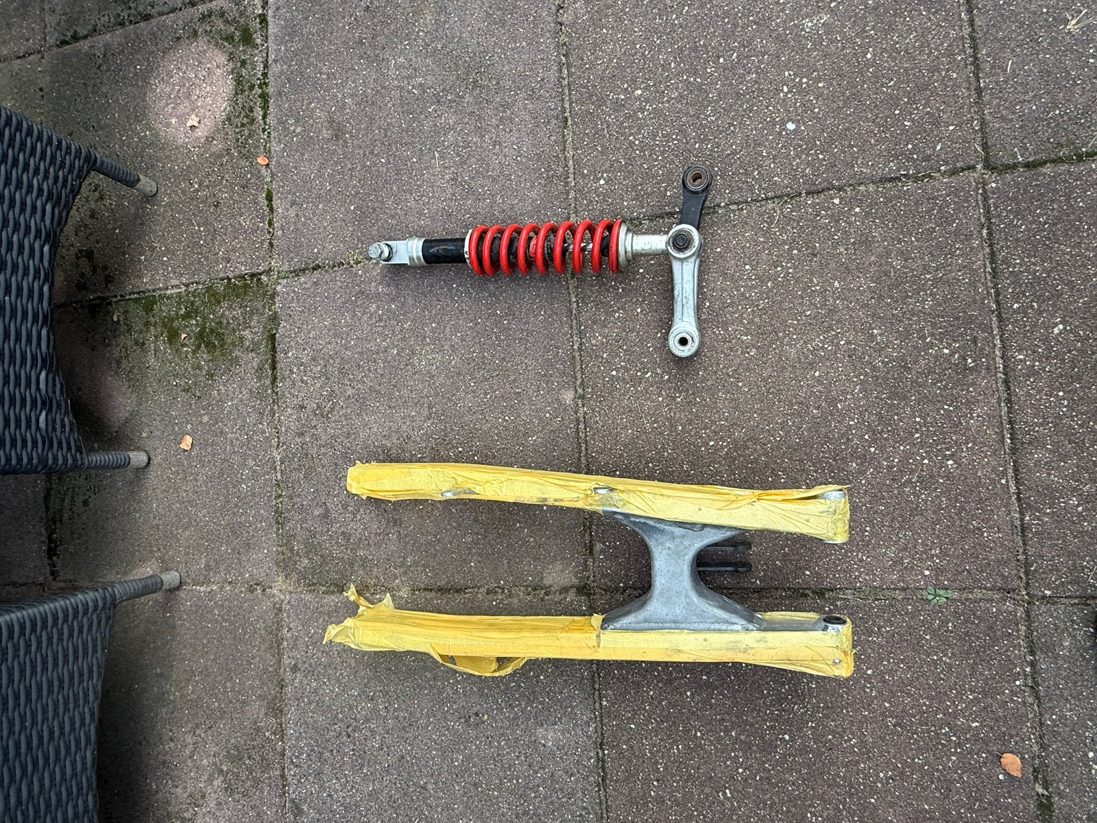 Gepolijste Derbi achterbrug met YSS schokbreker en prolink, Ophalen of Verzenden, Gebruikt, Overige typen