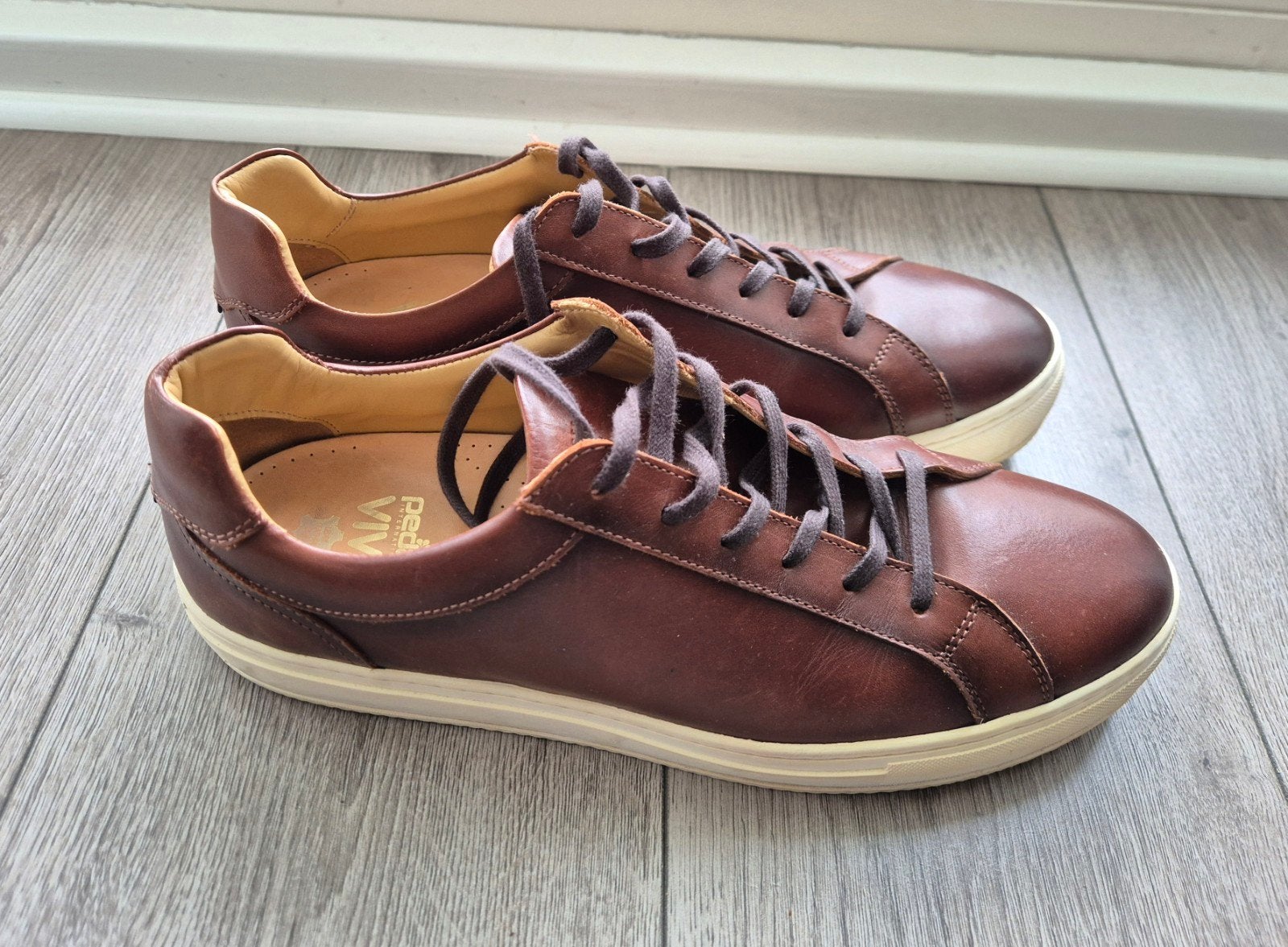 Tommy Hilfiger Leren Sneakers Maat 45, Bruin, Tommy Hilfiger, Ophalen of Verzenden, Zo goed als nieuw
