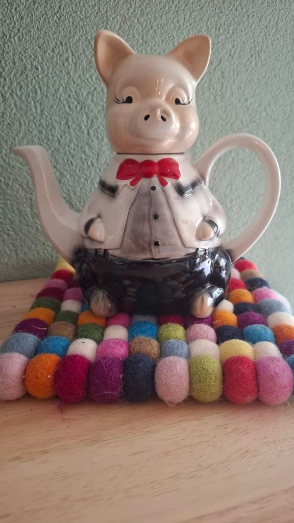Tony Wood Piggy Master Theepot, Ophalen of Verzenden