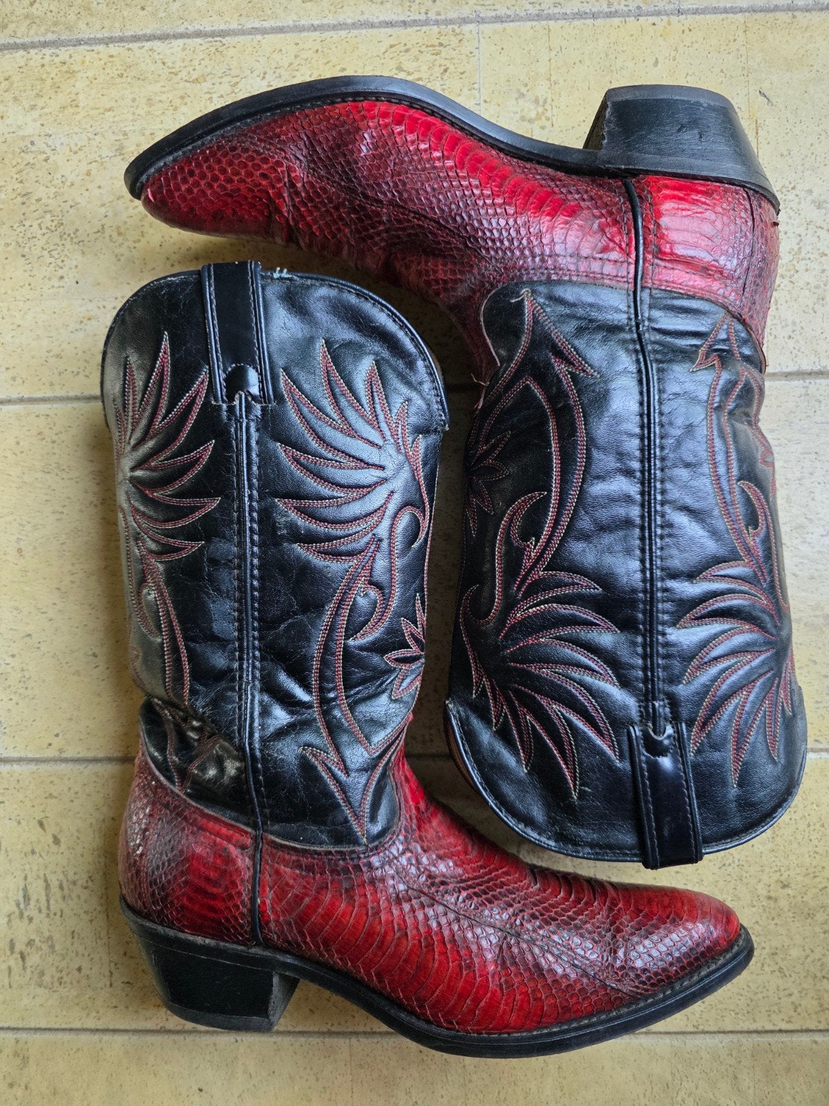 Durango python laarzen mt 44/43.Cowboy western 
Cowboy weste, Ophalen of Verzenden, Overige kleuren, Boots