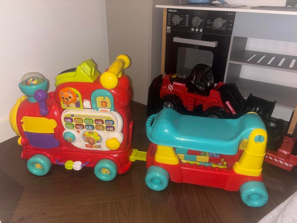 VTech Rij & Leer Letterlocomotief met geluiden, Kinderen en Baby's, Speelgoed | Vtech, Ophalen, Zo goed als nieuw, 2 tot 4 jaar
